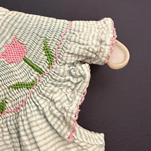Classic Whimsy Smocked Dress 12M Blue White Seersucker Floral Embroidered - Picture 6 of 8